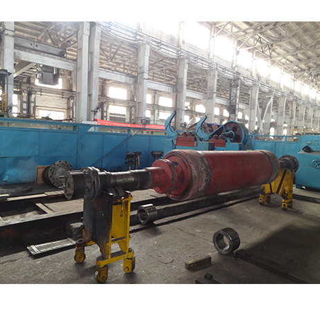 修理后的轉(zhuǎn)子準(zhǔn)備做動平衡試驗(yàn)